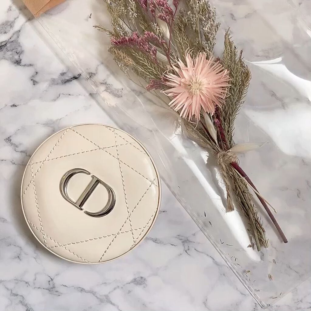 ディオールスキン フォーエヴァー クチュール ルミナイザー/Dior/プレストパウダーを使ったクチコミ（1枚目）