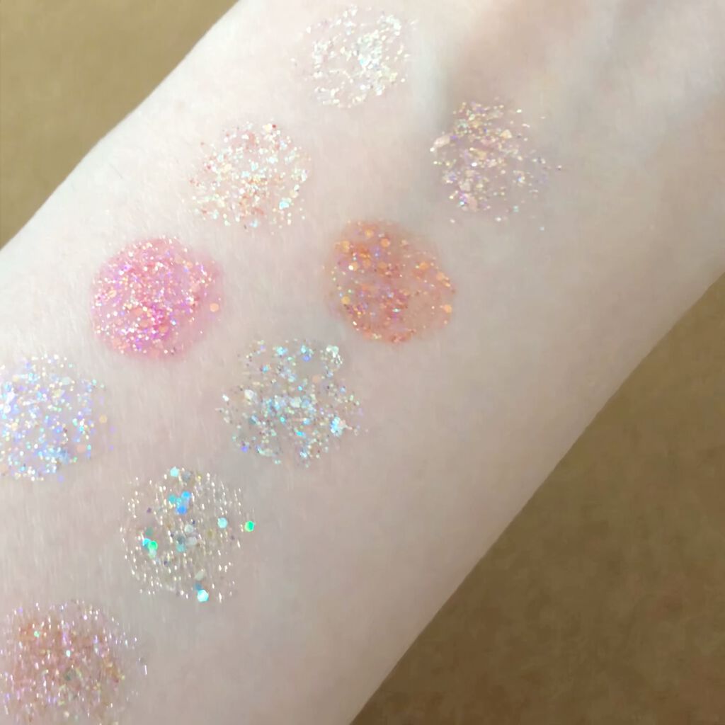 innisfree×FILA トゥインクル グリッター ホログラム/innisfree/リキッドアイシャドウの動画クチコミ5つ目