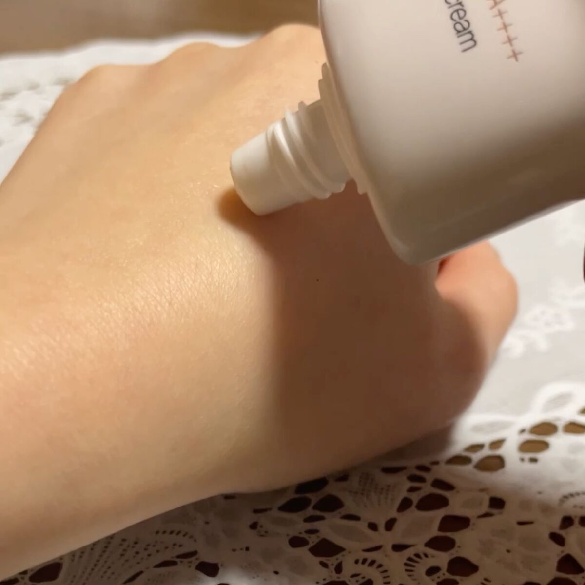 グリーンティーシード モイスト アイ＆フェイスボール/innisfree/美容液を使ったクチコミ（3枚目）