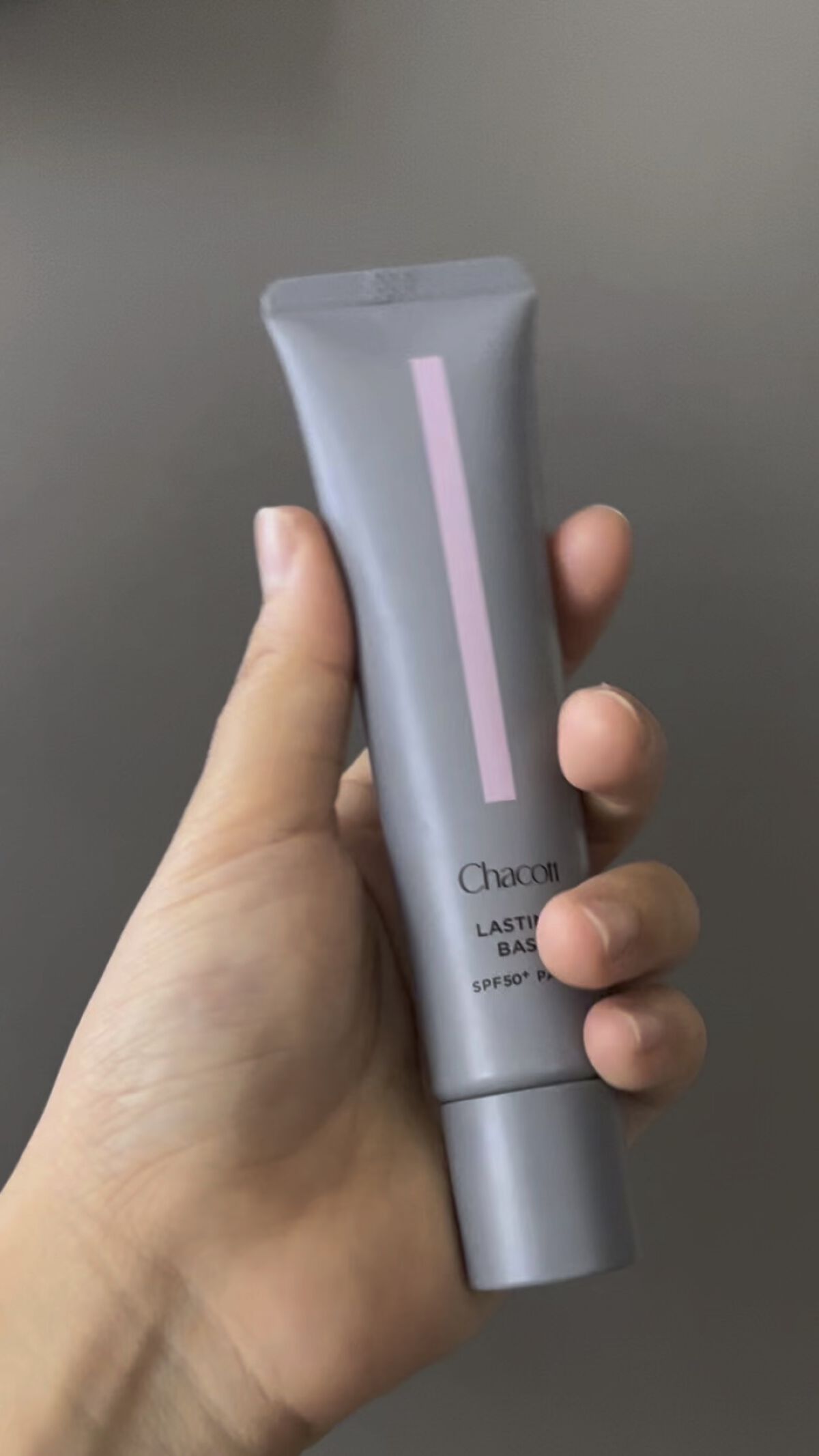  #開封動画 

チャコット・コスメティクスの
ラスティングベース
何日か使ってみて思ったこと

○カバー力高いから元から肌綺麗な人みたいな肌になれる！

○伸びが良くて使いやすい！

○時間が経つと崩れやすい

○ファンデ使いたくない人か