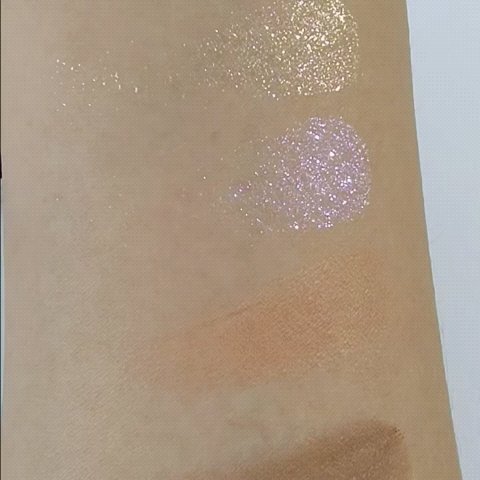 レベージュヘルシーゴールデングロウパウダー/CHANEL/パウダーチークの動画クチコミ3つ目