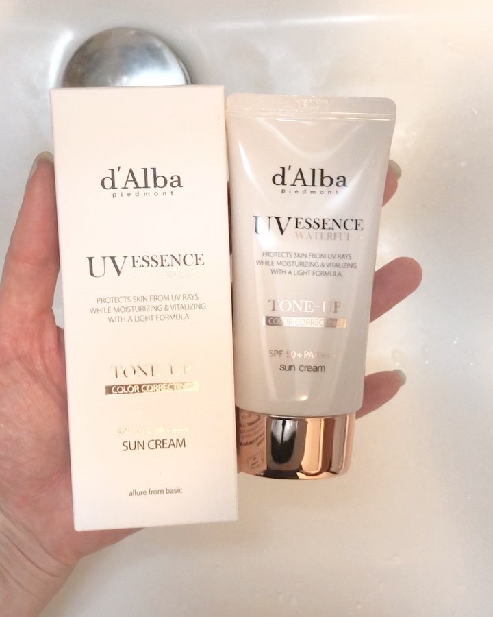 ウォータフルトーンアップサンクリーム/ダルバ/日焼け止めクリームを使ったクチコミ（2枚目）