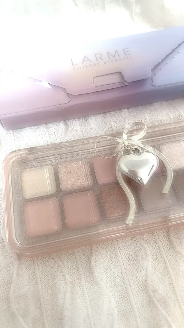 ラルム シリコーンハイドロゲル ダブルモイストUV ワンデー/LARME/カラーコンタクトレンズの動画クチコミ2つ目