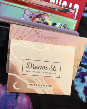 BLOOD SUGAR Eyeshadow Palette/Jeffree Star Cosmetics/アイシャドウパレットを使ったクチコミ（2枚目）