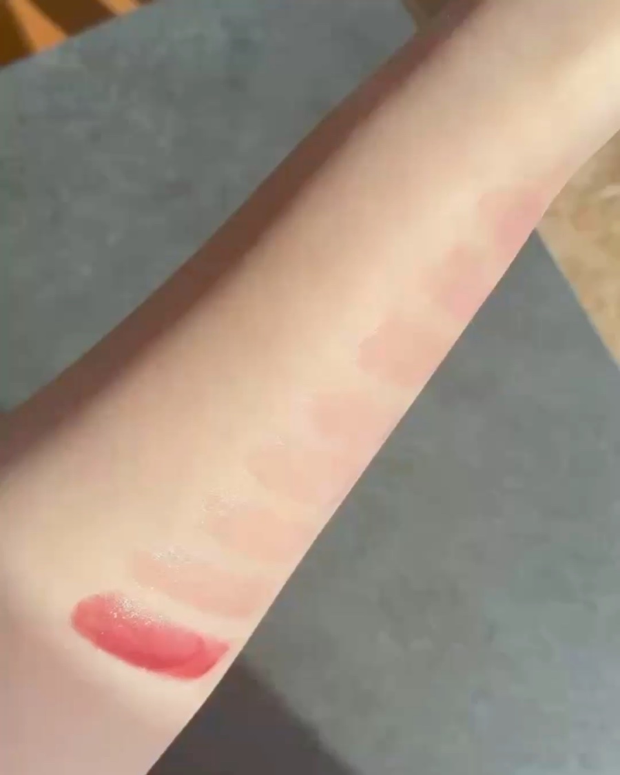 ディオール アディクト リップ グロウ オイル/Dior/リップオイルを使ったクチコミ（3枚目）