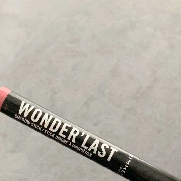 ワンダー ラスト アイシャドウ スティック/リンメル ロンドン/スティックアイシャドウの動画クチコミ1つ目
