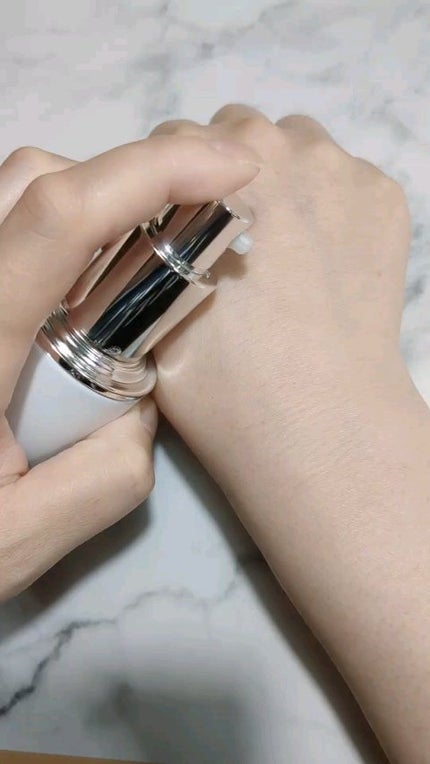 セラムコンサントレエクレルシサンn 本体(40mL) / クレ・ド セラムコンサントレエクレルシサンn 本体(40mL) / クレ・ド