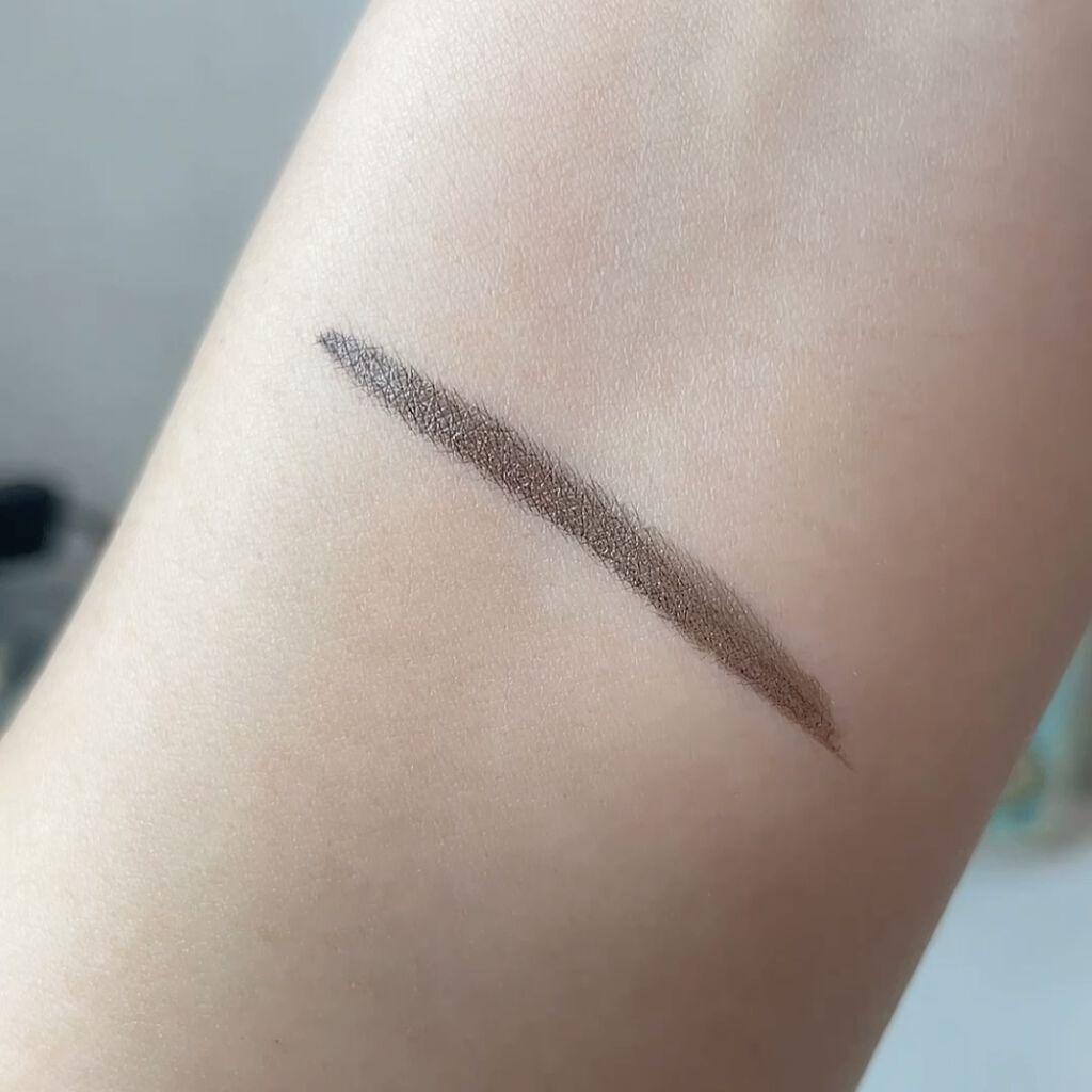 プライムリキッドアイライナー リッチジュエル/ヒロインメイク/リキッドアイライナーの動画クチコミ3つ目