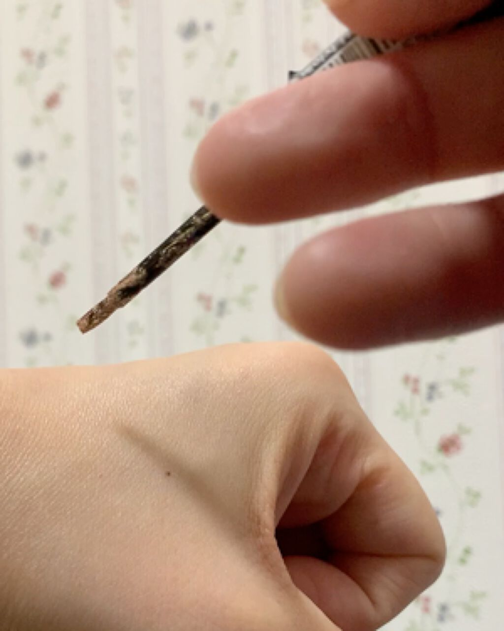 トゥインクル グリッター/innisfree/リキッドアイライナーを使ったクチコミ（2枚目）