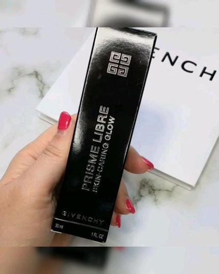 プリズム・リーブル・スキンケアリング・グロウ/GIVENCHY/リキッドファンデーションの人気ショート動画