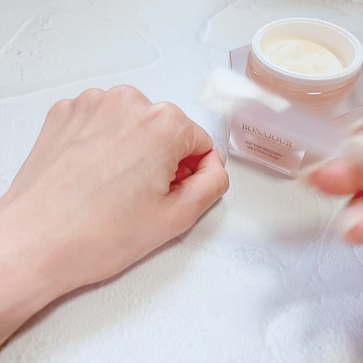 イージーエフタイムリカバリーソリューションクリーム/Bonajour/フェイスクリームの動画クチコミ4つ目