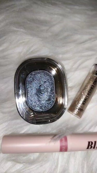 ASTRAL LIGHT EYESHADOW/Ameli/パウダーアイシャドウを使ったクチコミ（2枚目）