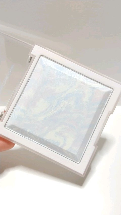 コレクティングフィニッシュパウダー/dasique/プレストパウダーを使ったクチコミ（3枚目）