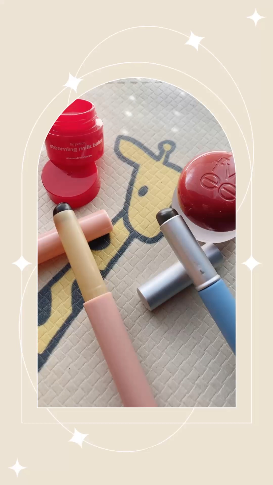 フィー フィンガーライク シリコン リップブラシ/fwee/メイクブラシを使ったクチコミ（1枚目）