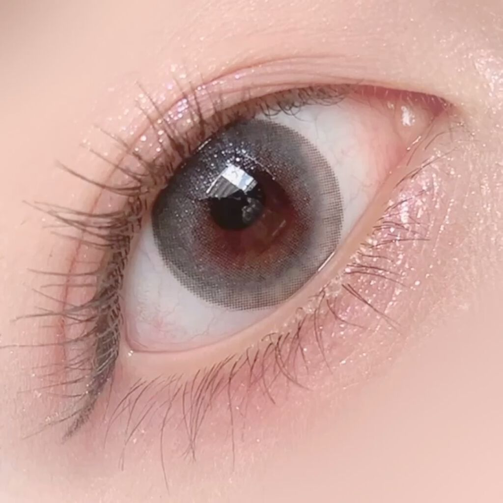 Glorious/Classilens/カラーコンタクトレンズの動画クチコミ1つ目