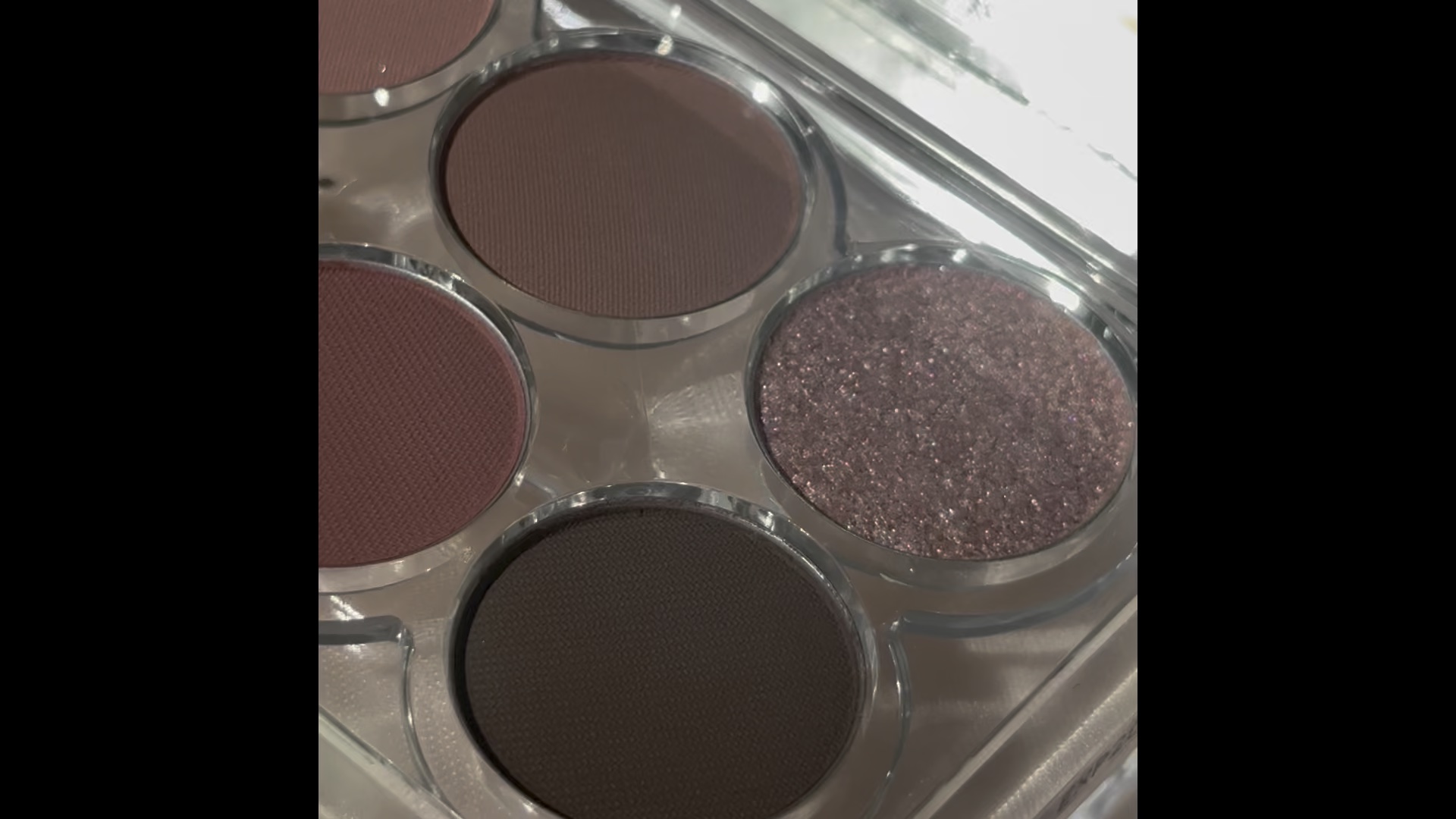 ライトオンアイズシャドウパレット/ルミル/アイシャドウパレットを使ったクチコミ（1枚目）