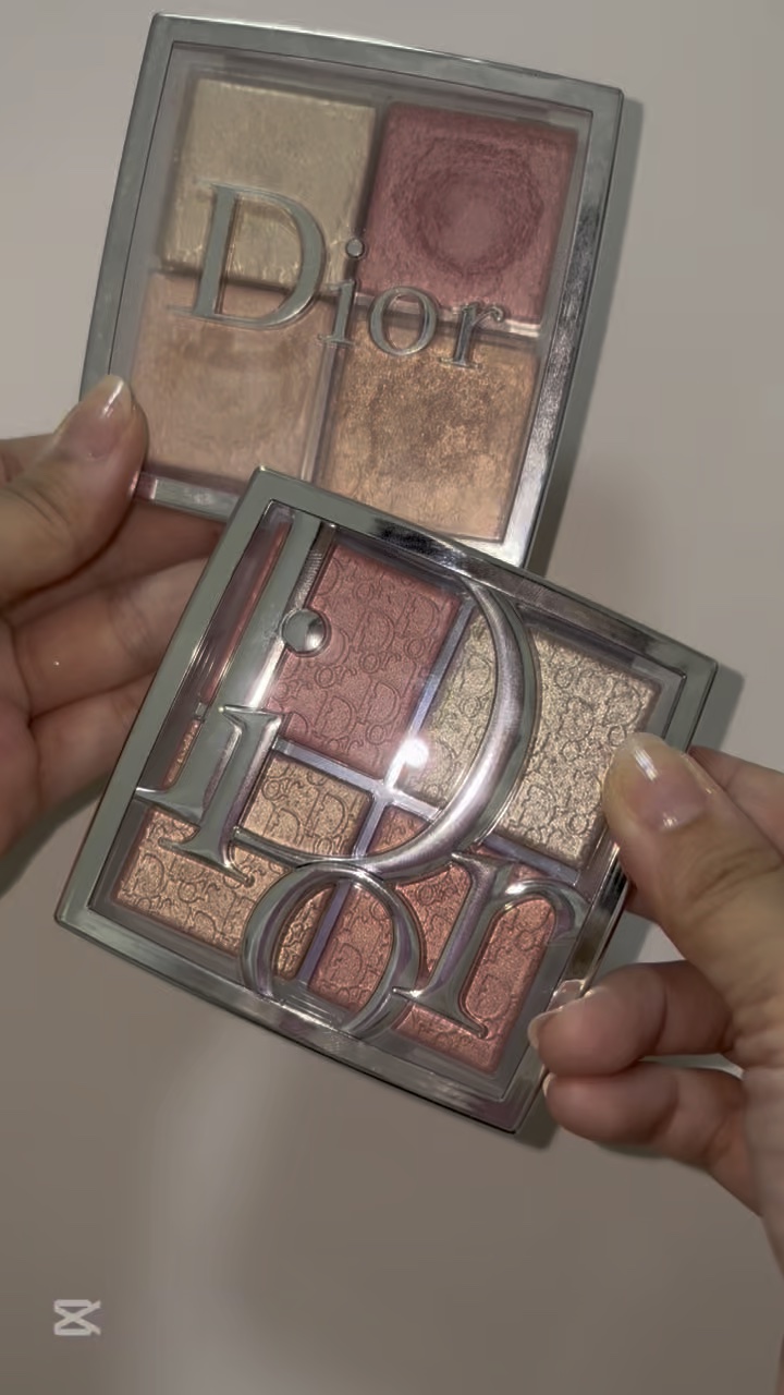 Diorのハイライト新旧比較してみたよ💖
003はイエベ優勝キラキラカラー！
004はあざといアイドルピンク！
　　　　　　　　　　　　　　　　　　　　　　
リニューアルしてからの方が粉質がちょっとしっとりして高発色になった気がする👀！