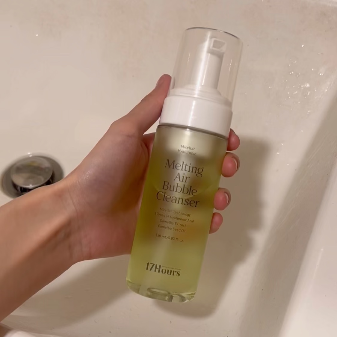 メルティングエアバブルクレンザー/17Hours/泡洗顔の動画クチコミ2つ目