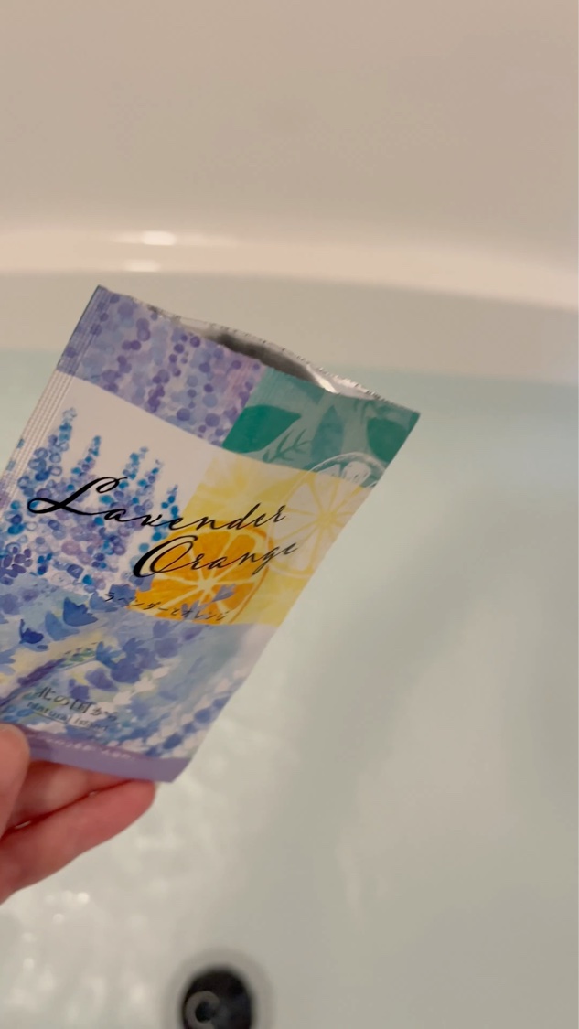 アロマバスエッセンス さくらとゼラニウム/ナチュラルアイランド/入浴剤の動画クチコミ1つ目