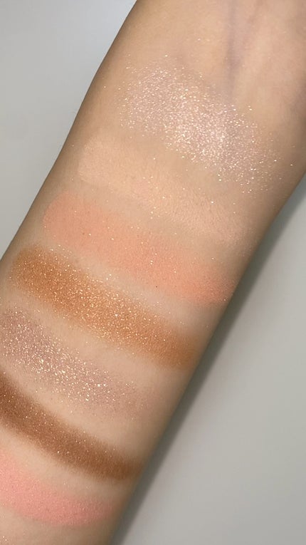 シャンデリアエディション(アイシャドウ/リップグロス)/espoir/メイクアップキットの人気ショート動画