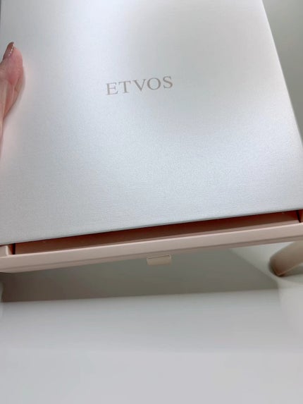 2024 ホリデーコフレ/エトヴォス/メイクアップキットの人気ショート動画