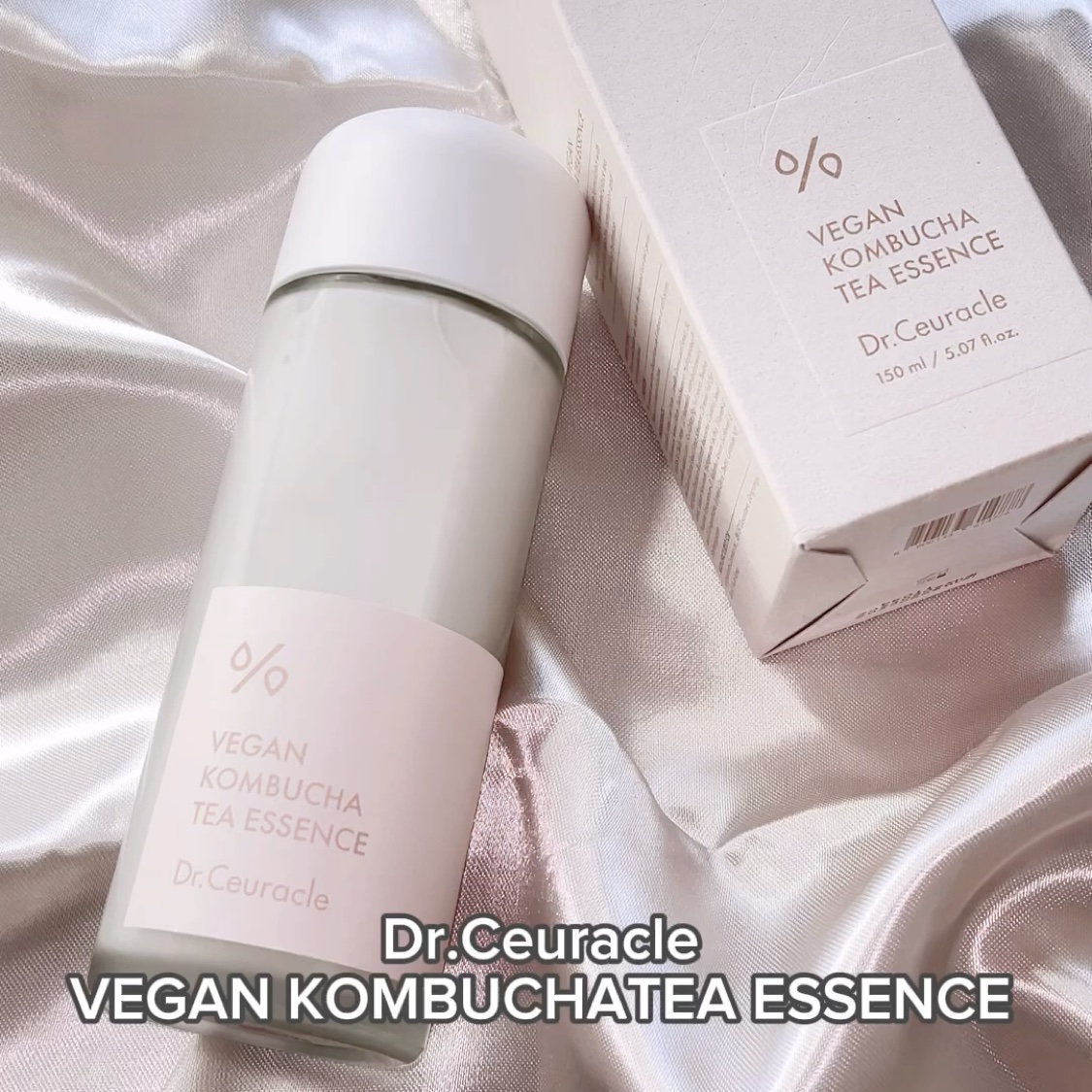 Dr.Ceuracle
ヴィーガンコンブチャティーエッセンス

＼オールインワンのエッセンス／
吸収をサポートするトナー・エッセンシャルの効果・濃厚な保湿感のクリームのルーティンを詰め込み、15:85の割合で肌に適切な油分と水分を同時補給で