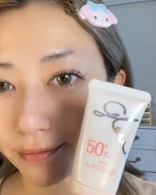 ミシャ グロウ UV トーンアップ プライマー/MISSHA/化粧下地を使ったクチコミ（3枚目）