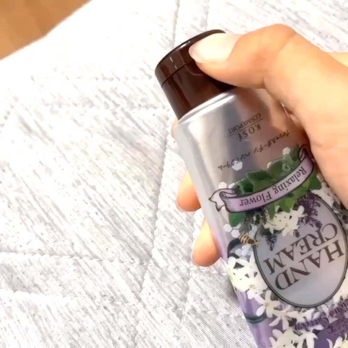 ハンドクリーム （リラクシングフラワー）/プレシャスガーデン/ハンドクリームの動画クチコミ1つ目