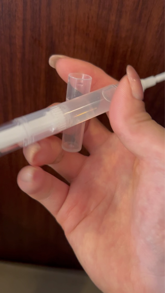 ツイストペン容器（斜めカット多孔クッションタイプ）/DAISO/その他の動画クチコミ1つ目