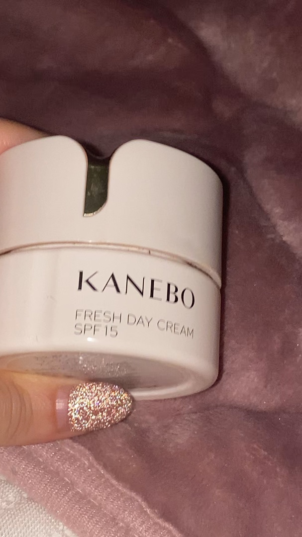 カネボウ フレッシュ デイ クリーム/KANEBO/化粧下地の動画クチコミ3つ目