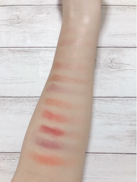 Fem Rosa Karrueche - Pressed Powder Shadow Palette - She/ColourPop/パウダーアイシャドウの動画クチコミ2つ目