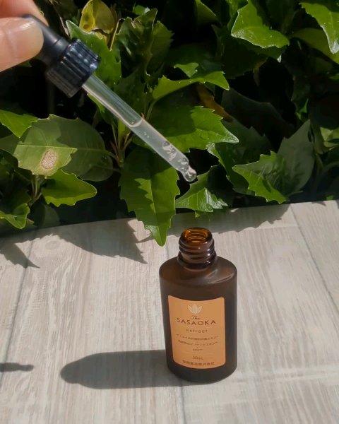 笹岡プレミアム原液/笹岡薬品/美容液の動画クチコミ3つ目