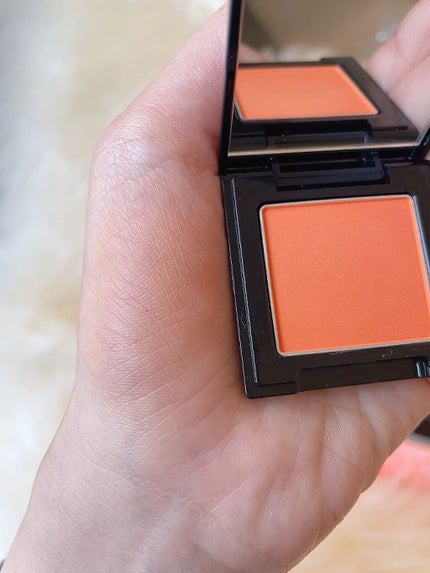 ラズル アイカラー/エレガンス ラズル /単色アイシャドウの人気ショート動画