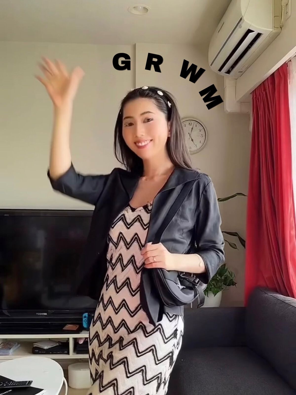 ディナーに行く準備🍽メイク、ヘア、コーデを紹介🎶
私のGRWMを好きって言ってくれた方がいたので また出かける準備を動画にしてみました👜 気に入ってくれると嬉しいな🎶 ••••スキンケア•••• VT: CICA Daily Soo