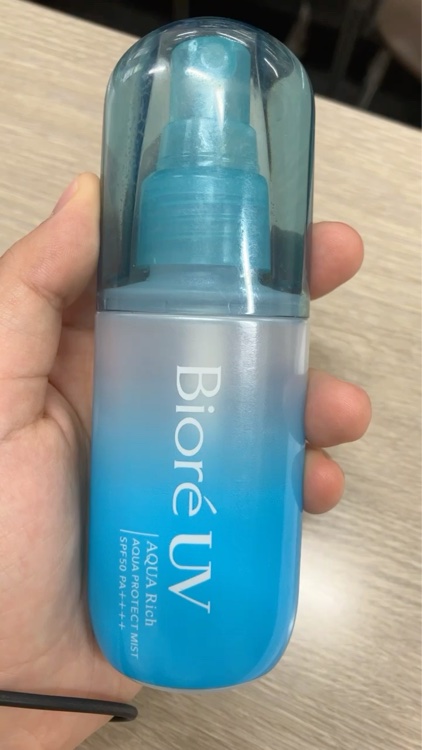 ビオレUV アクアリッチ アクアプロテクトミスト/ビオレ/日焼け止めミスト・スプレーを使ったクチコミ（1枚目）