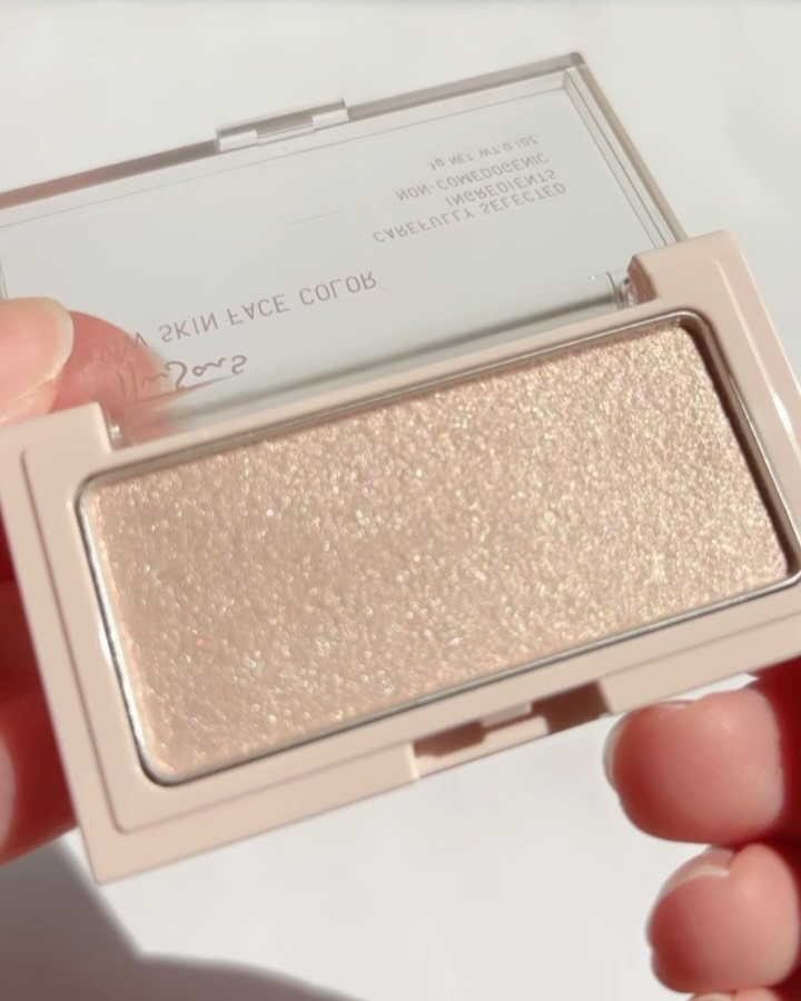 エテュセ グロウスキン フェイスカラー 01 <ハイライター>/ettusais/パウダーハイライトを使ったクチコミ（3枚目）