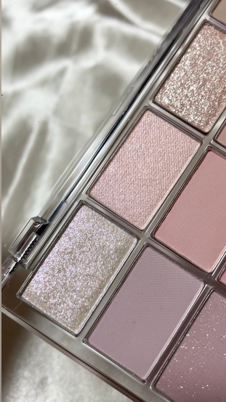 ソフトブラーリングアイパレット/wakemake/アイシャドウパレットを使ったクチコミ（1枚目）