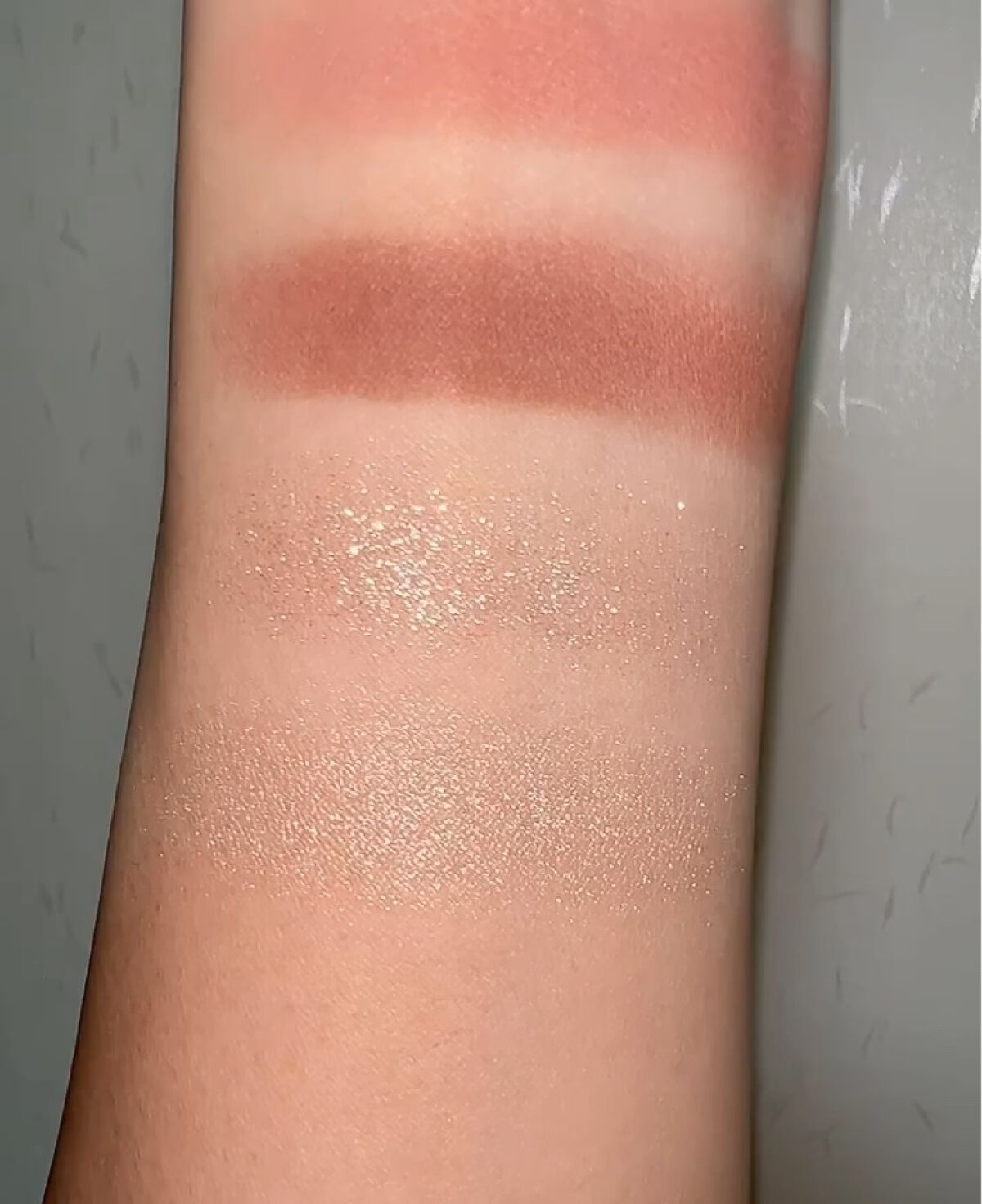 THE アイパレR/b idol/アイシャドウパレットの動画クチコミ4つ目