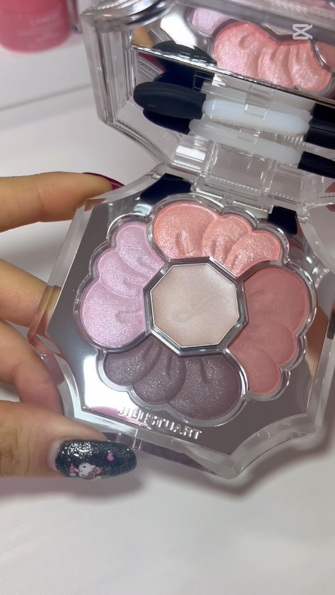 ジルスチュアート　ドレスドブルーム アイズ/JILL STUART/アイシャドウパレットを使ったクチコミ（1枚目）