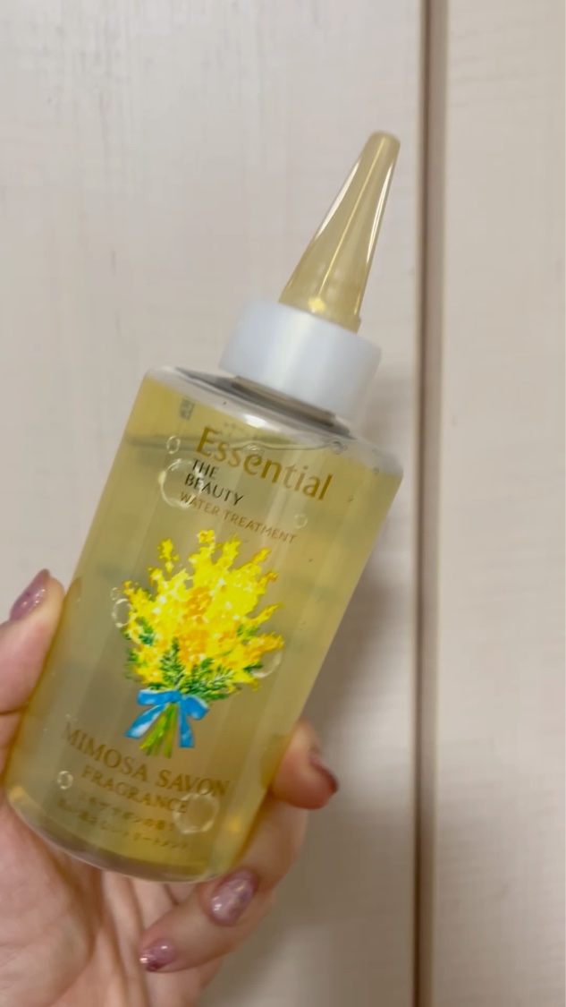 エッセンシャル ザビューティ ウォータートリートメント EXスムース ミモザサボンの香り　/エッセンシャル/洗い流すヘアトリートメントを使ったクチコミ（1枚目）