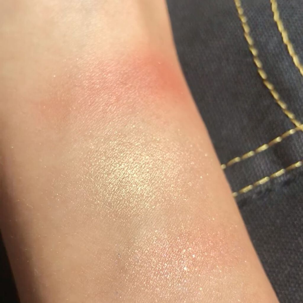 シャドーカスタマイズ/MAJOLICA MAJORCA/単色アイシャドウを使ったクチコミ（3枚目）