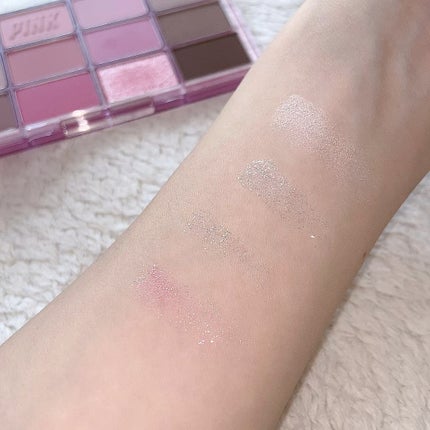 ソフトブラーリングアイパレット/wakemake/アイシャドウパレットの人気ショート動画