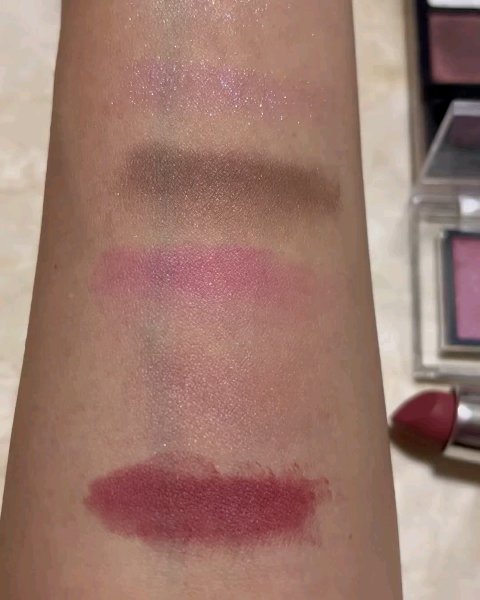 マキシマル シルキー マット リップスティック/M・A・C/口紅の動画クチコミ1つ目