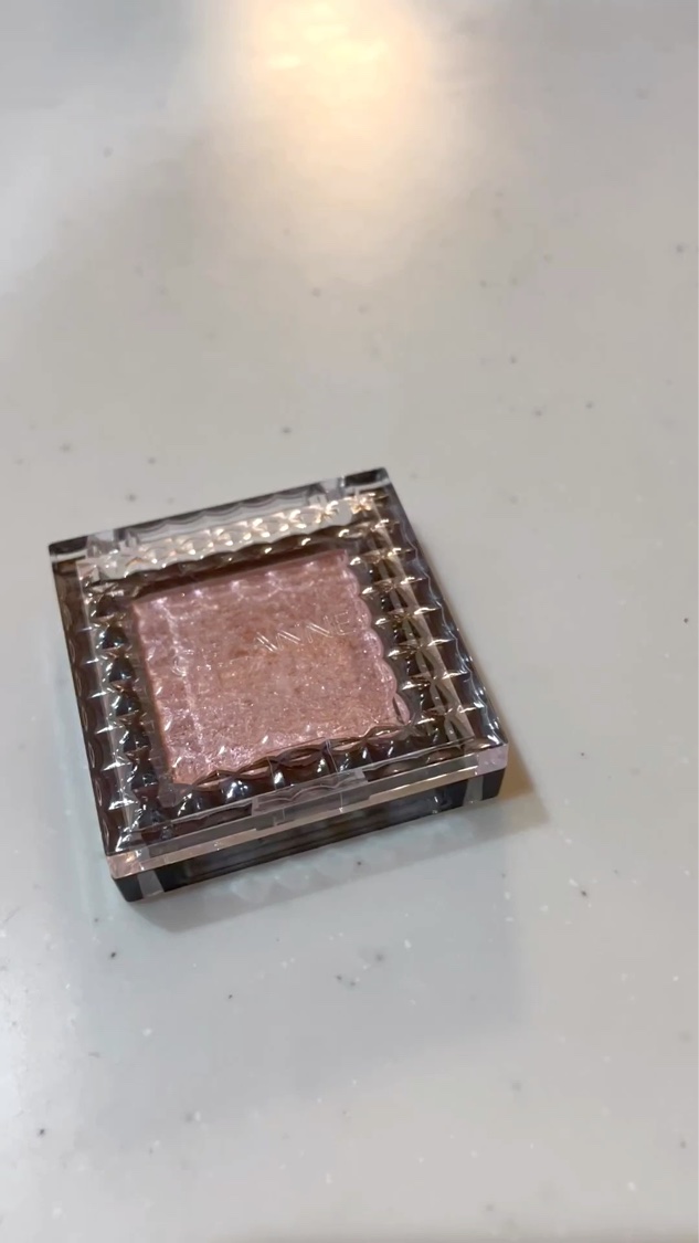 シングルシャイニーアイシャドウ/CEZANNE/アイシャドウの人気ショート動画