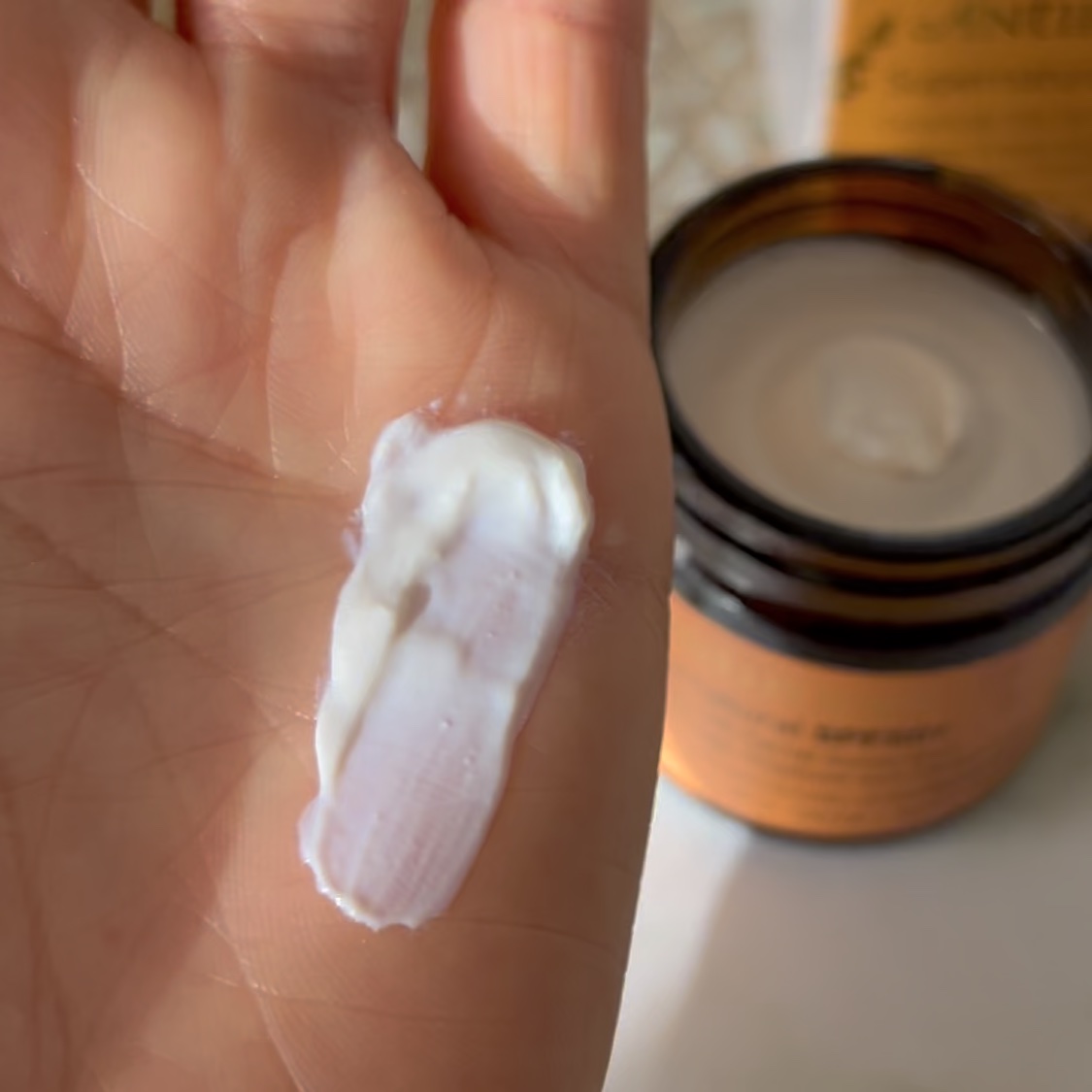 アンティポディース スーパーナチュラル SPF50＋ フェイシャル サンスクリーン/Antipodes/日焼け止めクリームの動画クチコミ1つ目