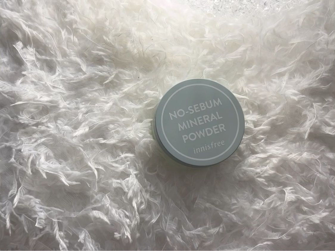 ノーセバム　ミネラルパウダー　N/innisfree/ルースパウダーの動画クチコミ4つ目