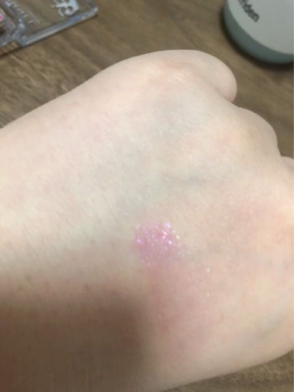 プリズム パウダーアイカラー/リンメル ロンドン/単色アイシャドウを使ったクチコミ(3枚目)