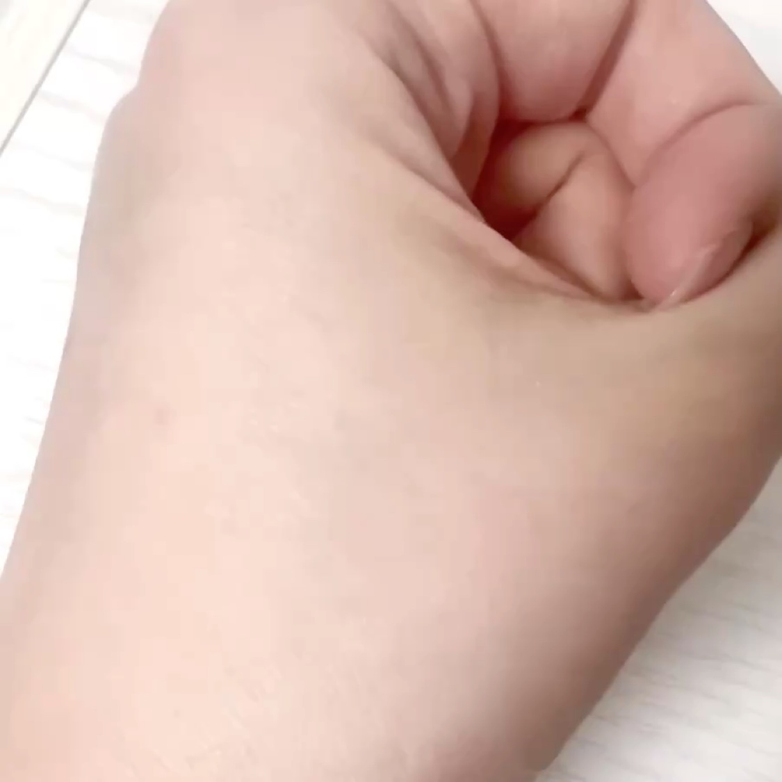 LUNASOL スムースクリアパウダーのクチコミ「2025年使っていちばん良かったパウダー✨

ルナソルのスムースクリアパウダー

3枚目の動画.....」（3枚目）