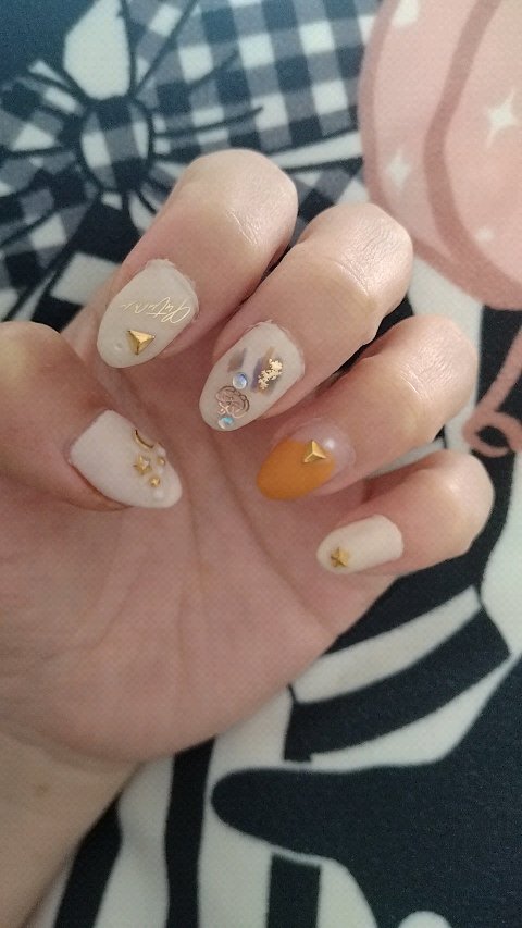 ネイルシール/DAISO/ネイルシールの人気ショート動画