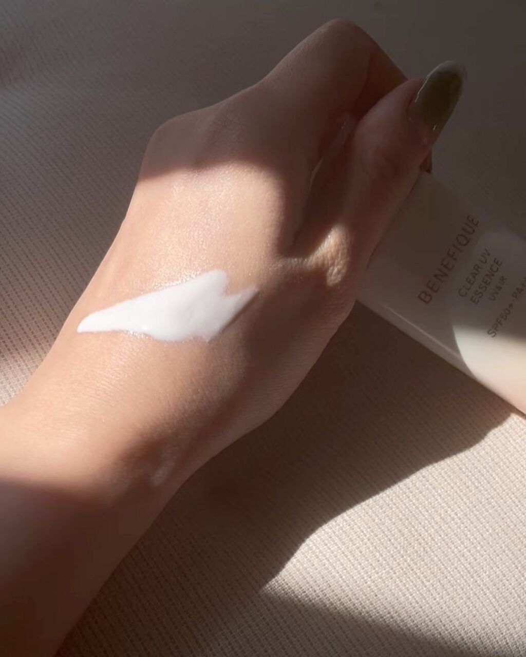 ベネフィーク クリア UV エッセンス（ＵＶ＆ＩＲ）/BENEFIQUE/日焼け止めローションを使ったクチコミ（3枚目）